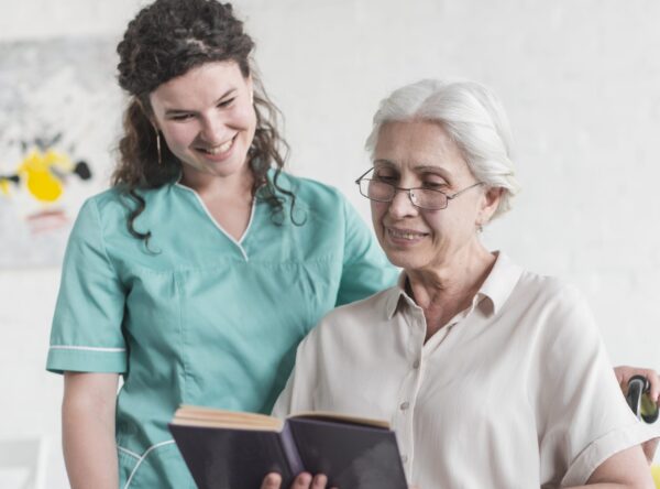 Aide-soignant : préserver et rayonner au cœur des soins