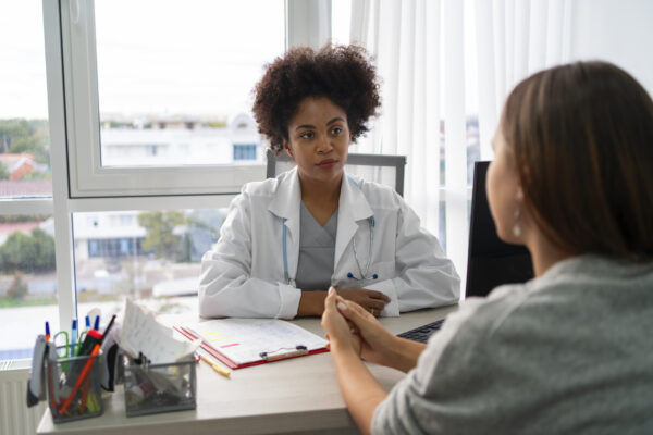 Comment financer ses formations de médecin en 2026 ?